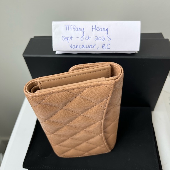 Chanel 23B dark beige caviar medium flap trifold wallet - Picture 3 of 11